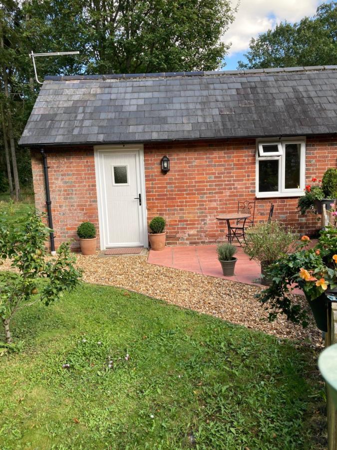Hunters Moon B&B Tidworth Exterior foto